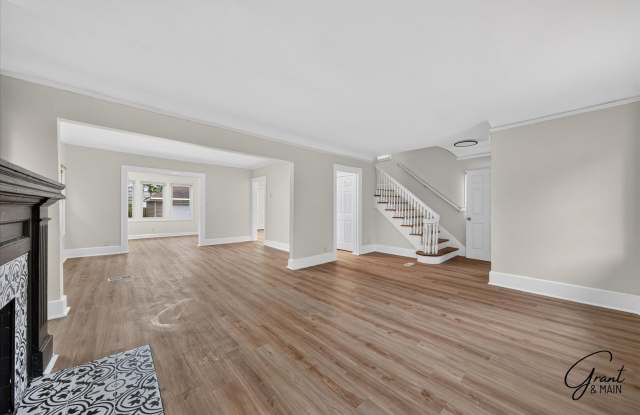 $1850 4 bedrooms Gallery 4