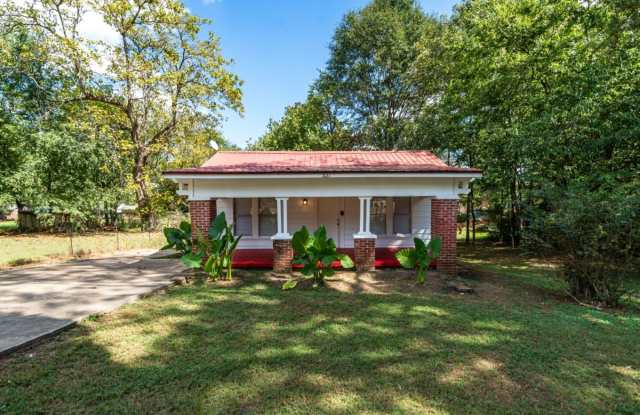 Fall in Love with This Hidden Gem Off Eastern Valley Road! photos photos