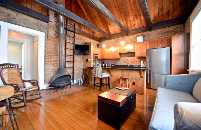 296 E Beck Street Gallery 2