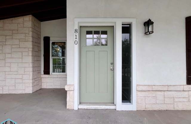 Welcome to your dream home nestled in the prestigious neighborhood of Terrell Hills, Texas. Gallery 4