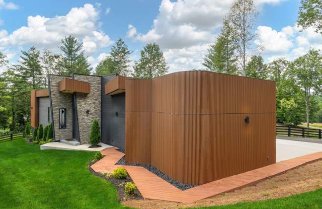 New Home - Modern Luxury in Mills River Gallery 1