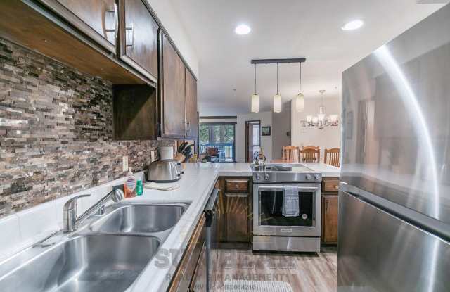 Adorable Condo w Elevator  Open Condo Garage photos photos