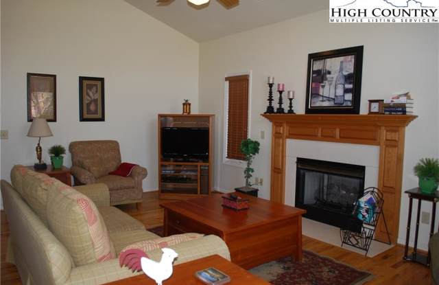 421 E Landing Drive Gallery 4