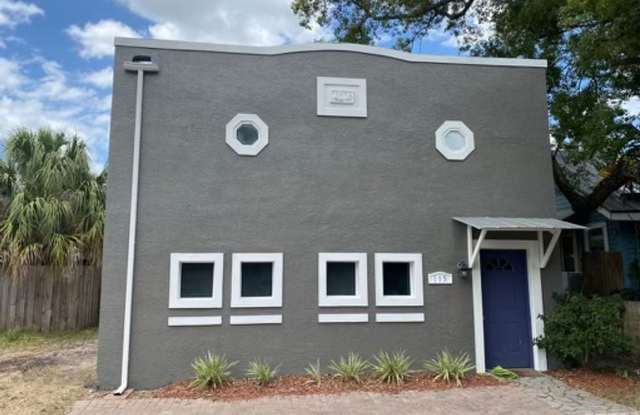 3BR/2BA Home Near Riverside Heights with HUGE LOT photos photos