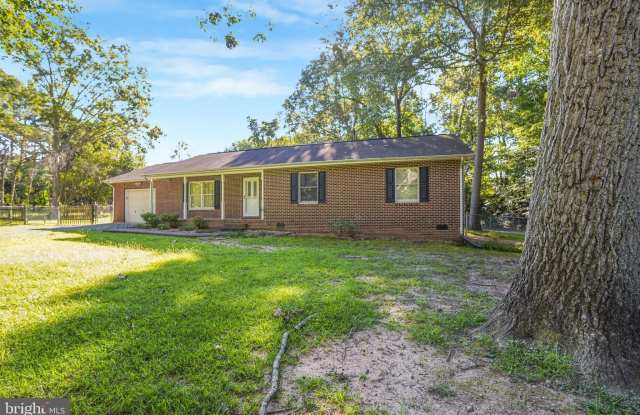 8170 LINDA Lane Gallery 3