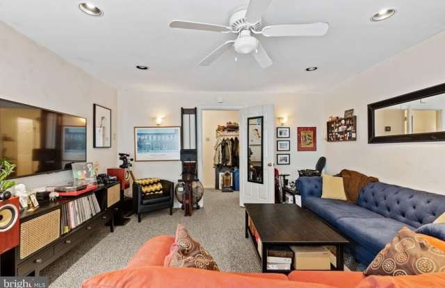 402 FAIRMOUNT AVENUE Gallery 4