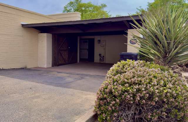 15000 Ashford Street - 17 photos photos