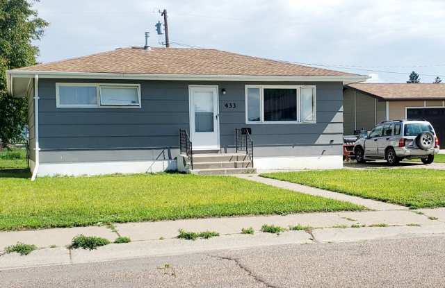 433 23rd Avenue Northeast photos photos