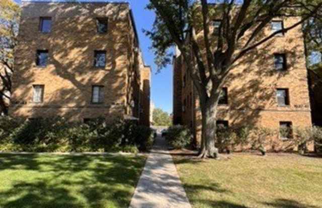 1541 1/2 Monroe Avenue Gallery 2