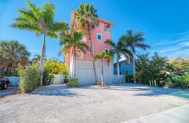 144 AVENIDA VENECCIA - 144 Avenida Veneccia, Siesta Key, FL 34242