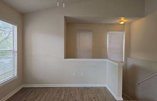 Welcome to this charming 2-bedroom, 2 bath condo in the heart of New Tampa photos photos
