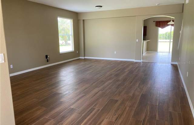 9028 WILLOWBROOK CIRCLE Gallery 2