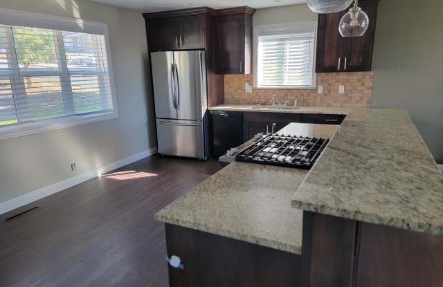 1589 South 500 East Gallery 3