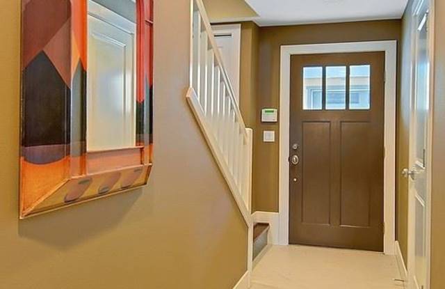 163 18th Ave, Unit A Gallery 2