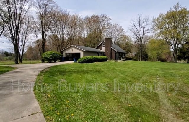 2800 S Turner Rd - 2800 South Turner Road, Mahoning County, OH 44515
