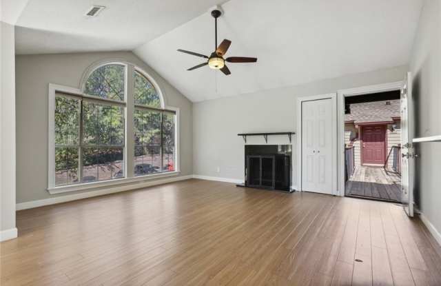 1007 Sandy Lane Drive Gallery 3