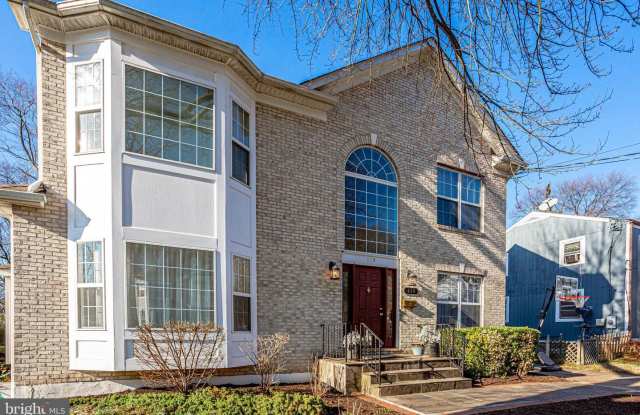 119 DOGWOOD ST SW Gallery 3