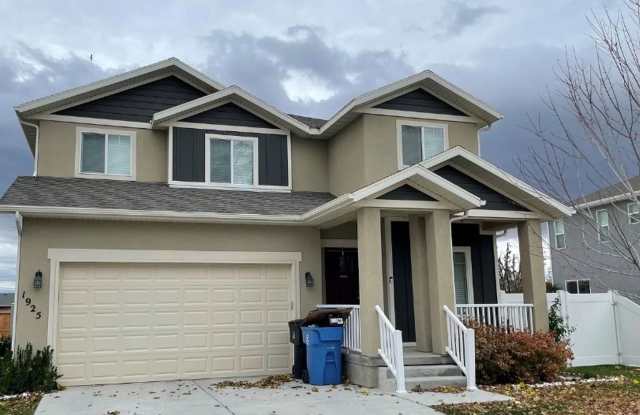 Spacious 4-Bedroom Home with Finished Basement in Taylorsville photos photos Spacious 4-Bedroom Home with Finished Basement in Taylorsville photos photos