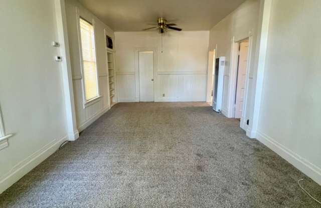 Downtown Red Bluff Victorian 3 bedroom 1 bath Home Gallery 3