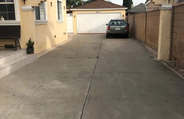 6552 Teesdale Avenue Gallery 3