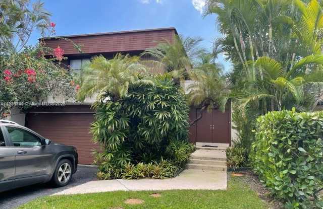 11832 SW 79th Ter photos photos