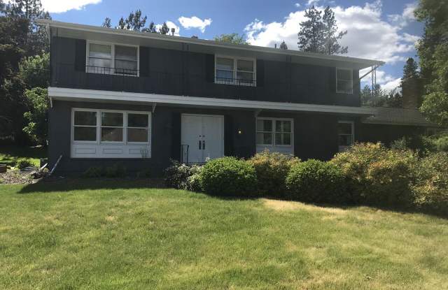 Spacious 6-Bedroom Home with Pool  Multiple Fireplaces – Great Northside Location! photos photos