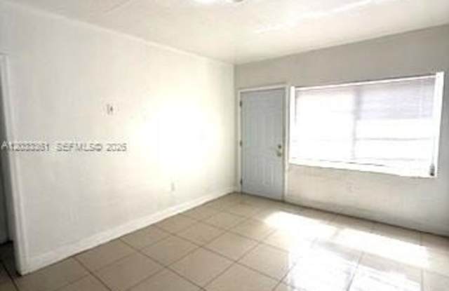 760 SE 7th Ave photos photos