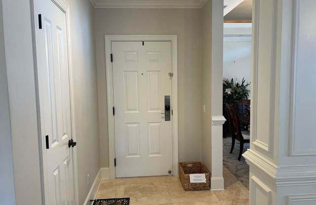 Walk to the Beach from this Furnished and Renovated Condo! Available January 2027 Gallery 4