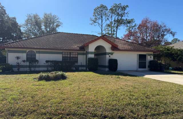 Immaculate and Newly Remodeled 4 bed 2 bath in Pine Lakes Gallery 1