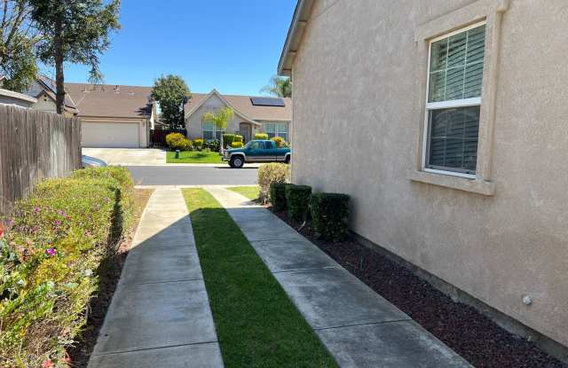 3 bedroom single story in Manteca! Gallery 4