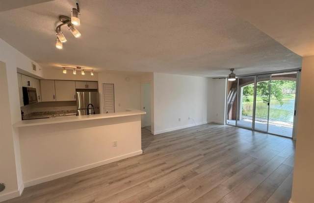 4828 N State Road 7 photos photos