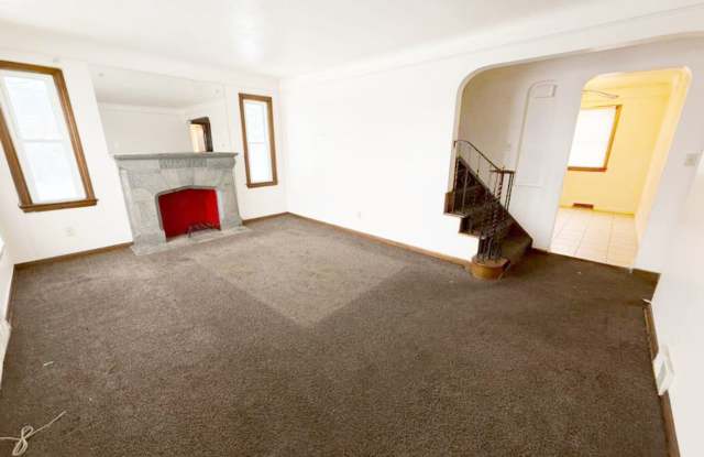 3 BED, 1 BATH BEAUTIFUL SINGLE-FAMILY HOME IN GARFIELD HEIGHTS! photos photos