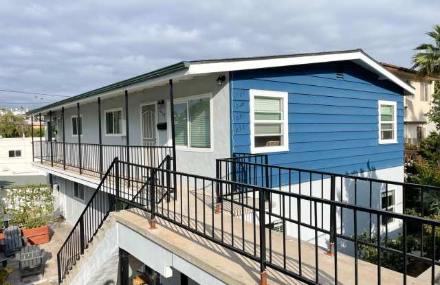 Remodeled 2-bedroom, 1 bathroom apartment blocks from the sand in Encinitas! photos photos