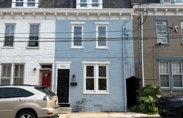 Beautifully Renovated 4 bedroom 2 bathroom Townhome in Columbia, PA! photos photos Beautifully Renovated 4 bedroom 2 bathroom Townhome in Columbia, PA! photos photos