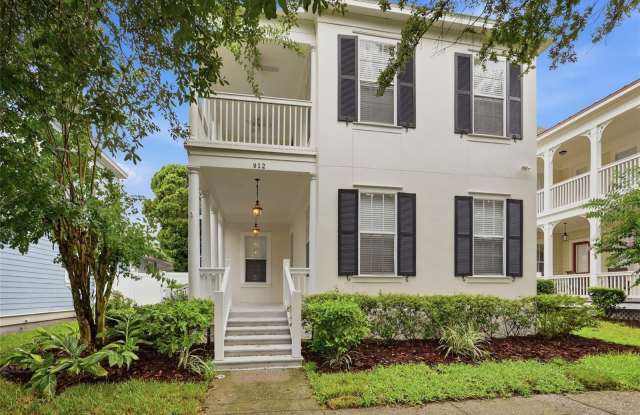 912 WATERSIDE Drive Gallery 4