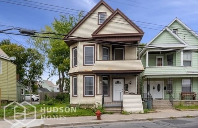 1033 Chrisler Avenue - 1033 Chrisler Avenue, Schenectady, NY 12303