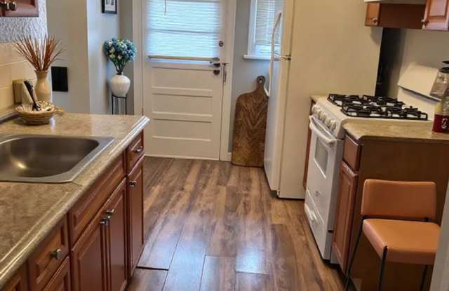 1942 Zarker St, Hbg.- PLEASE READ FOR OPEN HOUSE DATES AND TIMES! photos photos