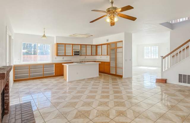 5625 Churchill Court Gallery 3