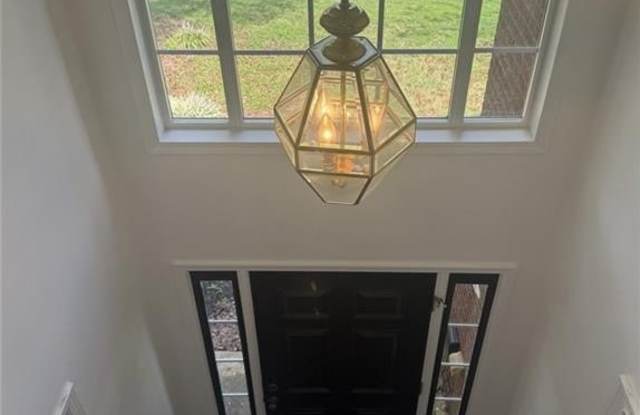 5059 Weatherstone Drive Gallery 4