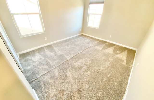BEAUTIFUL 3 BEDROOM 2.5 BATHROOM TOWNHOUSE WITH A 2 CAR GARAGE LOCATED IN THE INSPIRADA COMMUNITY photos photos