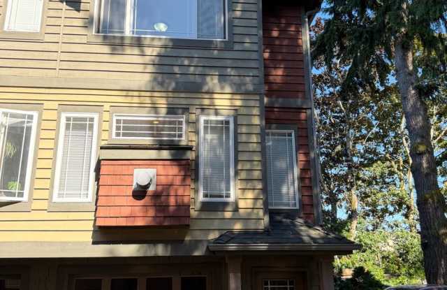 3 bed / 1.5 bath townhouse in Greenwood/ North Seattle! photos photos