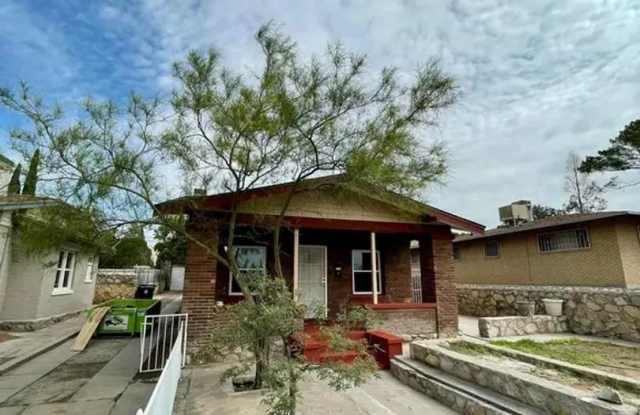 Tastefully remodeled duplex unit in Central El Paso! photos photos