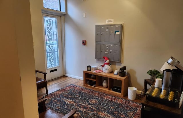 407 S 10TH ST - 407 South 10th Street, Philadelphia, PA 19107 407 S 10TH ST - 407 South 10th Street, Philadelphia, PA 19107