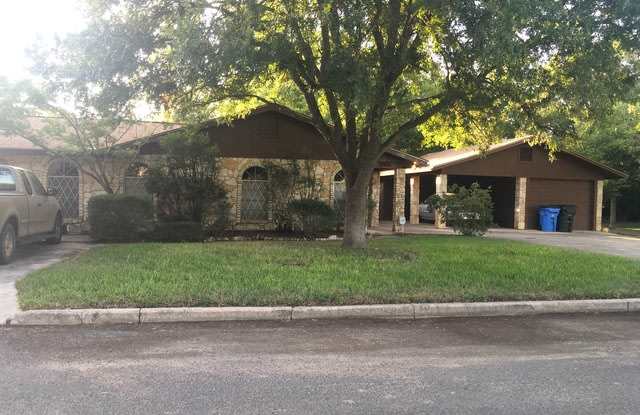 140 HILLCREST DR Gallery 2