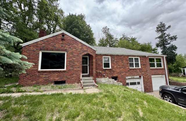 4725 North 60th Street photos photos