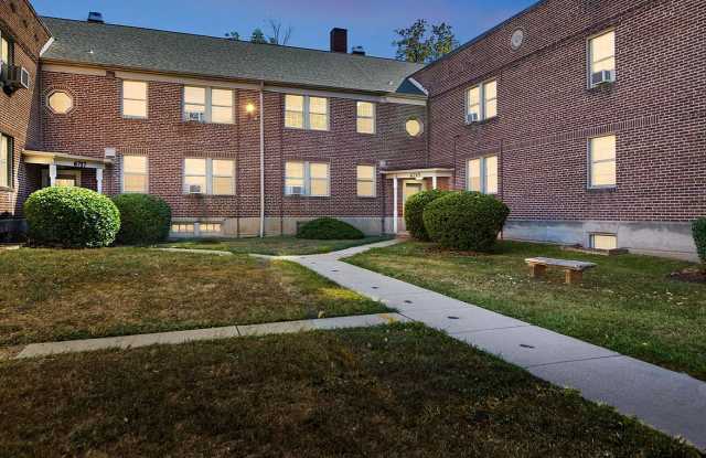 Green Acres Apartments Gallery 1