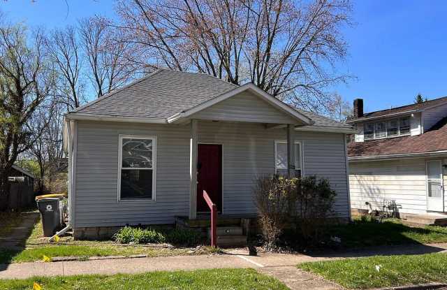 9 MONTH LEASE - 12th and Lincoln photos photos