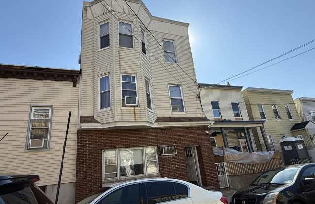 609 38TH ST photos photos