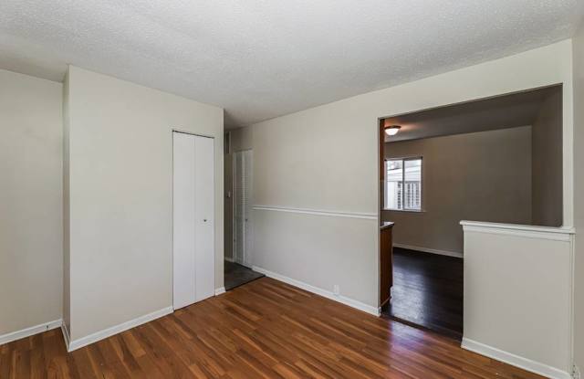 17 Concord Ave - 17 Concord Avenue, Romeoville, IL 60446