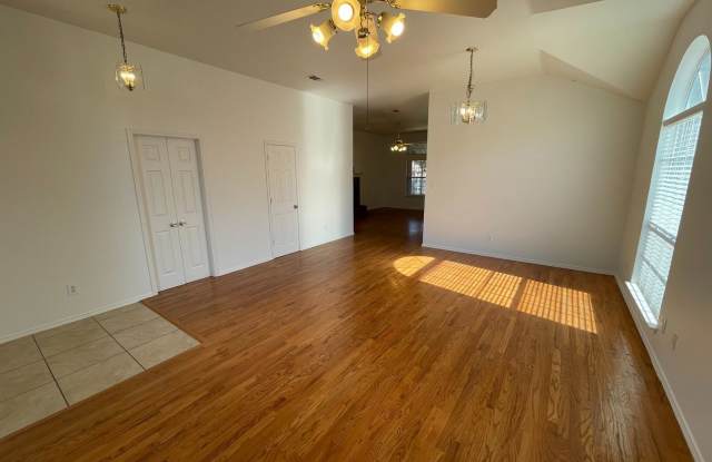 6009 Harwood Crossing Dr Gallery 3